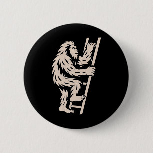 Chapa Redonda De 5 Cm Bigfoot subiendo escalera divertido criptid Sasqua