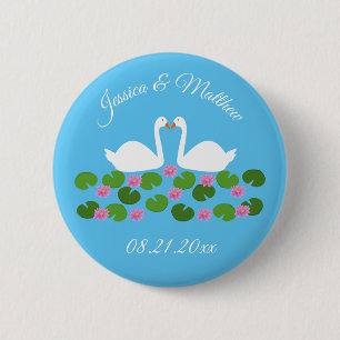 Chapa Redonda De 5 Cm Boda personalizada de cisnes blancos y lirios de a