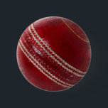 CHAPA REDONDA DE 5 CM BOLA DE CRÍQUET<br><div class="desc">Muestra tu amor por el juego del críquet con este diseño personalizado.</div>