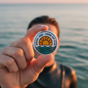 Chapa Redonda De 5 Cm Club de inmersión al amanecer – Diseño de nadador