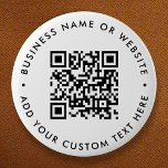 Chapa Redonda De 5 Cm Código QR Redondeo blanco simple y Minimalista<br><div class="desc">Un sencillo personalizado blanco de código QR de código redondo de la plantilla del pin en un estilo minimalista moderno que se puede actualizar fácilmente con tu código QR,  nombre de negocio o sitio web y texto personalizado,  por ejemplo,  escanearme a...  #QRcode #button #business</div>