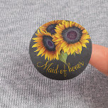 Chapa Redonda De 5 Cm Criada de honor de pizarra de girasol rústico<br><div class="desc">botón floral rústico de la criada de honor boda con un ramo de girasoles sobre un oscuro fondo de pizarra gris.             Puede personalizarlo con su texto!</div>