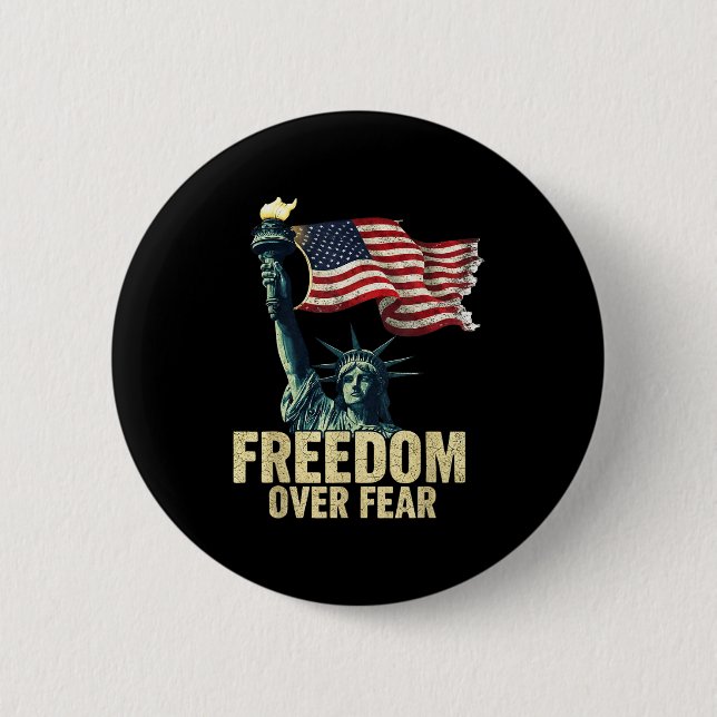 Chapa Redonda De 5 Cm Dom Over Fear Statue Of Liberty Flag Graphic  (Anverso)