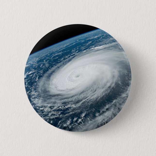 Chapa Redonda De 5 Cm El tifón Hinnamnor. (Anverso)