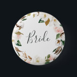 Chapa Redonda De 5 Cm Elegante Magnolia Bride Bridal Shower<br><div class="desc">Este elegante botón de ducha de novia con novia magnolia es perfecto para una moderna ducha de boda. El diseño floral suave incluye peonías de color agua rosado,  magníficas flores de magnolia blanca y algodón con hojas doradas y verdes en un arreglo lujoso.</div>