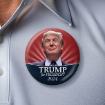 Chapa Redonda De 5 Cm Foto de Donald Trump - presidente 2024<br><div class="desc">Un diseño clásico con una foto del hombre que postulaba a la presidencia. Está postulando en las elecciones de 2024 en la primaria republicana. Foto original tomada por Gage Skidmore, </div>