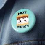 Chapa Redonda De 5 Cm Funny Kawaii S'mores Hot Mess<br><div class="desc">Gracioso botón Kawaii S'mores Hot Mess - Definitivamente serás un acampador feliz después de que hayas terminado con este botón de desorden caliente de S'mores. Con la deliciosa, dulce y dulce fogata de campanas con una cara cariñosamente kawaii. Quemar calorías en la fogata nunca fue tan bueno. También una opción...</div>