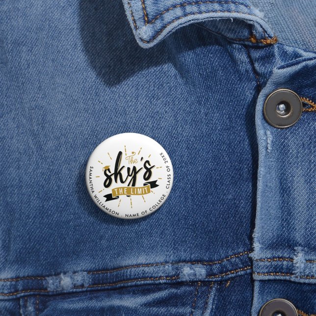 Chapa Redonda De 5 Cm Grad 2023 Skys The Limit Graduation Keepsake (Sky is the Limit Graduation 2024 Typography Button)