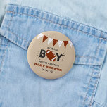 Chapa Redonda De 5 Cm It's a Boy! Baby Shower con temas de fútbol<br><div class="desc">Estos botones son perfectos para quien tenga una ducha de bebé este año. Este diseño es fácil de personalizar con la redacción de su evento especial y sus invitados estarán encantados cuando vean estos fabulosos botones de fiesta. Se pueden encontrar elementos coincidentes en la colección.</div>