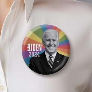 Chapa Redonda De 5 Cm Joe Biden - foto con una bandera arco iris
