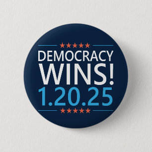 Chapa Redonda De 5 Cm La democracia gana Kamala Harris 1.20.25