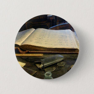 Chapa Redonda De 5 Cm Libro mayor y lentes