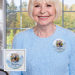 Chapa Redonda De 5 Cm Los animales adorados con arca de Noé son abuelita<br><div class="desc">Bienvenidos a nuestra colección "Noah's Ark Cute Animals Blue Boy Baby Shower", donde el encanto se encuentra con la blancura de cada detalle. Inspirada por la historia atemporal del Arca de Noé, esta colección capta la inocencia y alegría de dar la bienvenida a un nuevo grupo de alegría en el...</div>