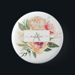 Chapa Redonda De 5 Cm Marca de nombre de monograma de la sangre de Relie<br><div class="desc">Diseñado para coordinar con nuestra colección de Monogramas Peony Bloom, esta placa de personalizable presenta flores de color rosa y de peonía dorada con follaje verde. Para una personalización más avanzada de este diseño, por ejemplo, cambiar el diseño, el tamaño de letra o el tamaño del texto, haga clic en...</div>