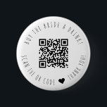 Chapa Redonda De 5 Cm Minimalista Comprar A La Novia Una Bebida Código Q<br><div class="desc">Diseño moderno y elegante impreso Minimalista ¡Cómprate el botón de la novia una bebida QR Code que se puede personalizar con tu texto! Haga clic en el botón "Personalizar" y utilice nuestra herramienta de diseño para modificar esta plantilla. Visita la tienda de Diseño de Arte Gráfico para ver otros productos...</div>