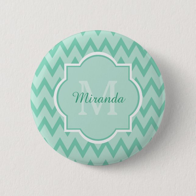 Chapa Redonda De 5 Cm Mint Green Chevron Zigzag Nombre y Monograma (Anverso)