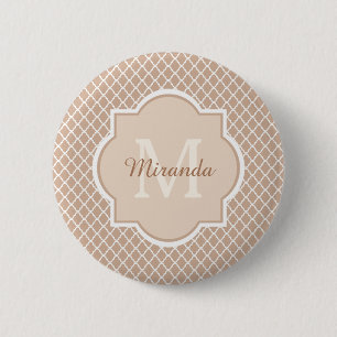 Chapa Redonda De 5 Cm Mongograma Preppy Tan Quatrefoil con nombre