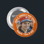 Chapa Redonda De 5 Cm Naranja marcha banda de fotos escuela secundaria B<br><div class="desc">Esta genial foto personalizada de la banda de marchas de la escuela secundaria muestra tipografía blanca de su equipo y el nombre del jugador en un botón de frenado del naranja. Personalice con la fotografía de su estudiante y el año de clase como un padre orgulloso. Una madre y un...</div>