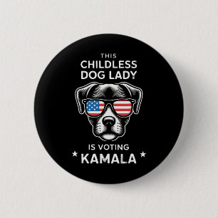 Chapa Redonda De 5 Cm Niña de perro sin hijos vota por Kamala Harris 202