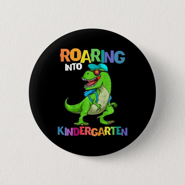 Chapa Redonda De 5 Cm Niños rugiendo en el jardín de infancia Dinosaurio (Anverso)