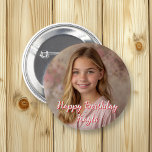 Chapa Redonda De 5 Cm Nombre y foto de cumpleaños feliz y personalizado<br><div class="desc">Personalice este botón de cumpleaños agregando la imagen y el nombre de su hijo a este botón Feliz Cumpleaños en el área del personalizar.</div>