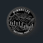 Chapa Redonda De 5 Cm Parque nacional Pinnacles California Monoline<br><div class="desc">Diseño de ilustraciones vectoriales de pináculos. El parque es un parque nacional estadounidense que protege una zona montañosa ubicada al este del Valle de Salinas en California Central.</div>