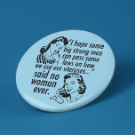 Chapa Redonda De 5 Cm Personalizado política feminista pro Choice Retro<br><div class="desc">Gracioso botón de Personalizado político feminista Pro Choice Retro. Un regalo de humor político de buena propensión que incluye a dos ventileras diciéndole al gobierno: mantente fuera de mi útero. En contra de Trump, la divertida declaración a favor de la elección del partido anti GOP sobre los derechos de las...</div>