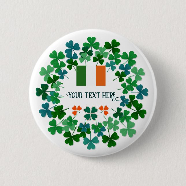 Chapa Redonda De 5 Cm Personalizado Texto Shamrock y bandera irlandeses (Anverso)