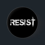 Chapa Redonda De 5 Cm Resistir<br><div class="desc">Únete a la resistencia contra la actual administración con estos botones de protesta en blanco escribiendo sobre negro. Exija que se escuche su voz. Llame a su congresista,  marche por la igualdad de derechos y no deje de creer que el progreso y la esperanza prevalecerán.</div>