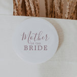 Chapa Redonda De 5 Cm RosaGold Mínima: Madre de la novia en la ducha<br><div class="desc">Esta rosa mínima madre de oro del botón de ducha de novia es perfecta para una simple ducha de boda. El moderno diseño romántico presenta una tipografía clásica de oro rosa y blanco, acompañada de una caligrafía rústica y elegante con un estilo de letra a mano vintage. Personalizable de cualquier...</div>