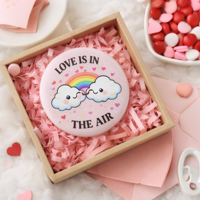 Chapa Redonda De 5 Cm The Love In The Air Pin Button — Valentine's Day  (Subido por el creador)