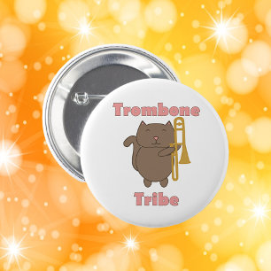 Chapa Redonda De 5 Cm Tribu del Trombón Gato Marrón Letras Rosadas