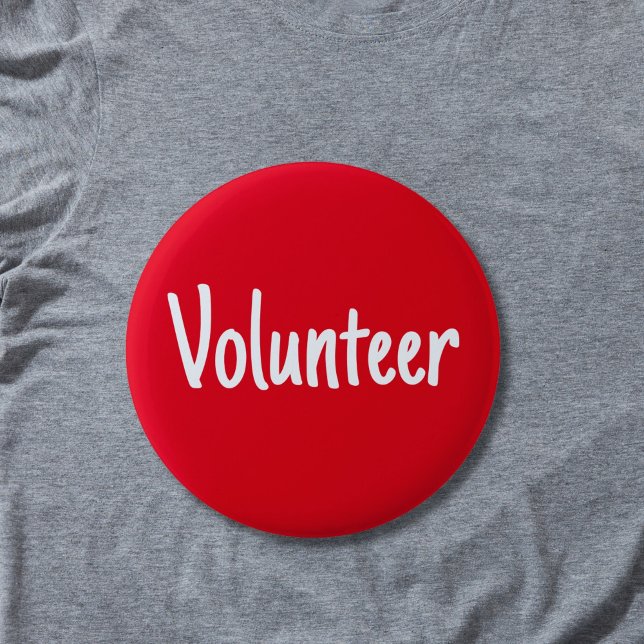 Chapa Redonda De 5 Cm Voluntario simple rojo y blanco (Red volunteer pin button badge with white letters.)