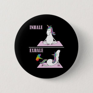 Chapa Redonda De 5 Cm Yoga de Unicornio Inhalar Exhalar Pedo Divertido