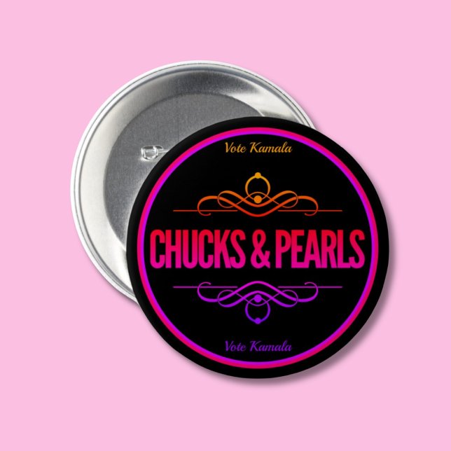 Chapa Redonda De 7 Cm Chucks & Pearl Vote Kamala Black (Subido por el creador)