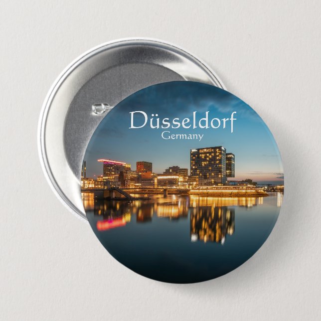 Chapa Redonda De 7 Cm Dusseldorf Alemania Souvenir (Anverso y reverso)