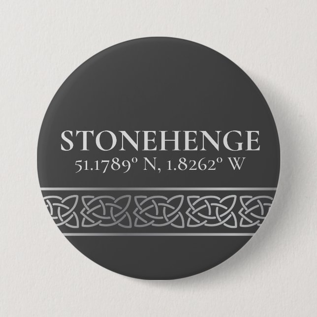 Chapa Redonda De 7 Cm Estonehenge Latitude Longitud Oscura (Anverso)