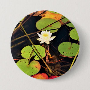 Chapa Redonda De 7 Cm "Ethereal Lily Pad Pond con Blossom Blanco Central