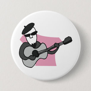 Chapa Redonda De 7 Cm Hombre con boina tocando guitarra acústica