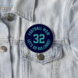 Chapa Redonda De 7 Cm Número de Jersey de la Marina y el Fútbol Verde az<br><div class="desc">Alegra a tu equipo deportivo favorito, jugador de fútbol o simplemente muestra tu orgullo escolar con un botón personalizado personalizado. Añade tu nombre escolar o personaliza con el nombre del jugador y el número de camiseta. Perfecto para el fútbol, el baloncesto, el béisbol y los partidos de fútbol. Crea pines...</div>