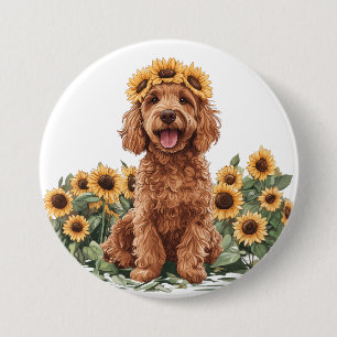 Chapa Redonda De 7 Cm Perro De Goldendoodle Con Una Corona De Girasol