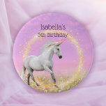 Chapa Redonda De 7 Cm Plantilla de edad y nombre de cumpleaños feliz de<br><div class="desc">Unicornio mágico que corre en un campo de flores con un cielo rosa y lavanda en el fondo y un círculo de chispas. Plantilla de nombre y edad. Bonito regalo para el Chica de cumpleaños (o como premio especial para ganar un partido) en rosa y lavanda con mágicos destellos. Un...</div>