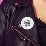 Chapa Redonda De 7 Cm Última fiesta de Bachelorette de la Banda de Rock<br><div class="desc">Sube el volumen para el envío final! Esta atrevida colección de rock de punk tiene todo lo que necesitas para el fin de semana de la "Excursión de Despedida" de la novia: invitaciones de estilo granuja, juegos de fiesta salvajes, señalización audaz y extras que gritan rock ‘n’ roll. Perfecto para...</div>