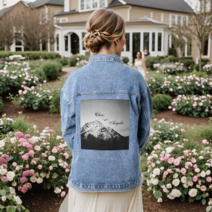 Chaqueta Vaquera Boda blanco y negro bajo las montañas