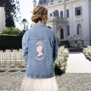 Chaqueta Vaquera Boda Lésbica Regencia con Toque Romántico