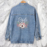 Chaqueta Vaquera Bride Watercolor Boho Floral Rústica<br><div class="desc">Boho Boho Rústico Floral Denim Jacket. Un diseño floral de boho rosa de moda con escritura moderna de moda de novia.</div>