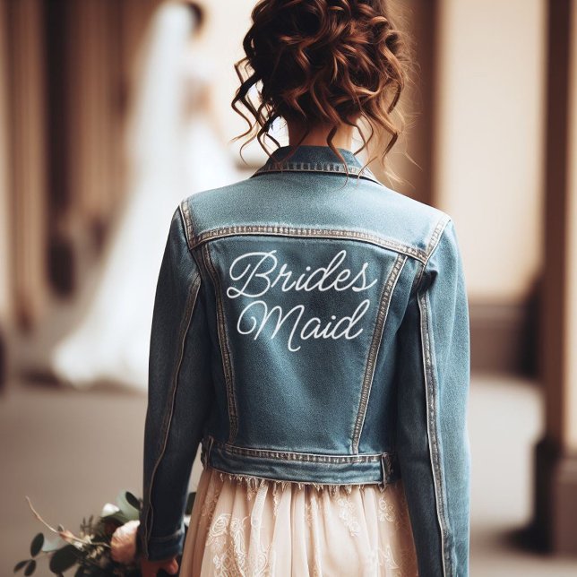 Chaqueta Vaquera Dama de Honor con Letra Script (bridesmaid jeans jacket with a wedding bouquet)