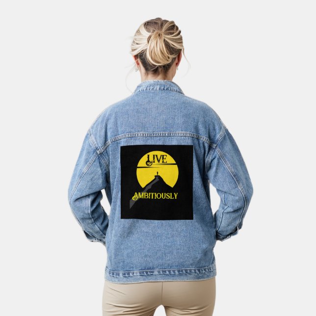 Chaqueta Vaquera Denim Jacket en vivo ambiciosamente (Modelo)