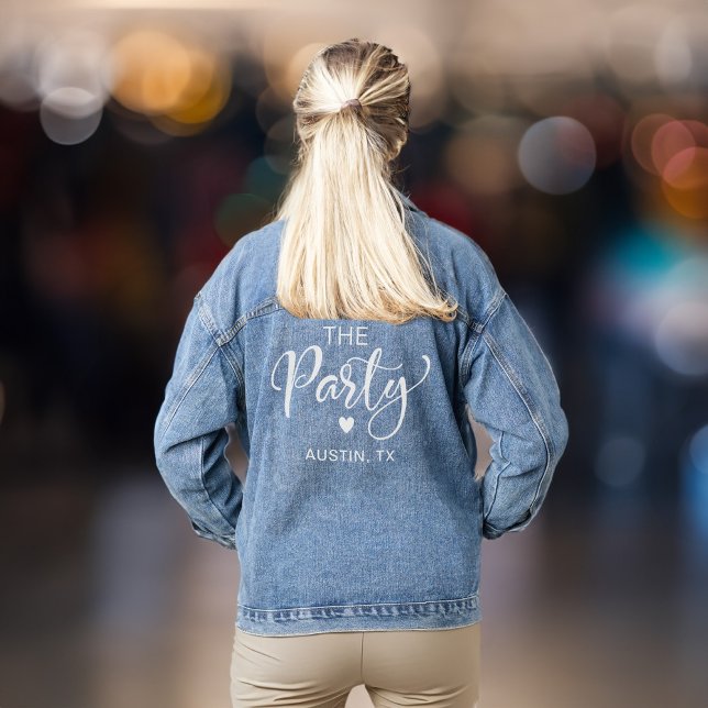 Chaqueta Vaquera Fiesta de Despedida de Soltera en Austin Adorable (Cute jacket for the bridesmaids and besties bringing the party to the bride's bachelorette)