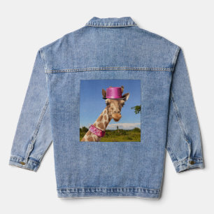 Chaqueta Vaquera Girafa en un gorra rosa brillante